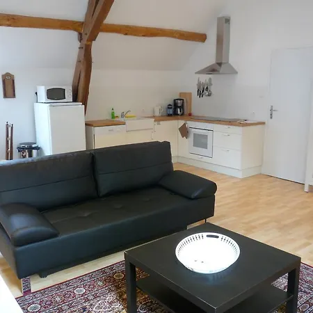 Gite Allier Montaigu-le-Blin Room photo