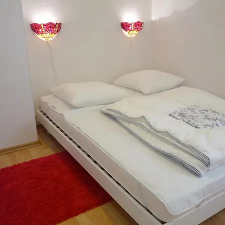 Gite Allier Montaigu-le-Blin Room photo