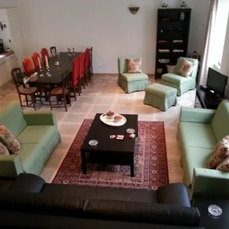 Gite Allier Montaigu-le-Blin Room photo