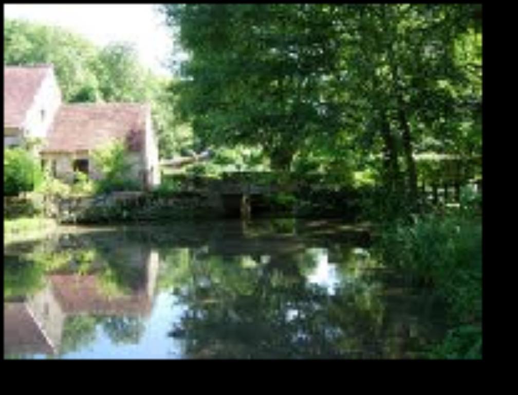 Holiday home Allier Montaigu-le-Blin